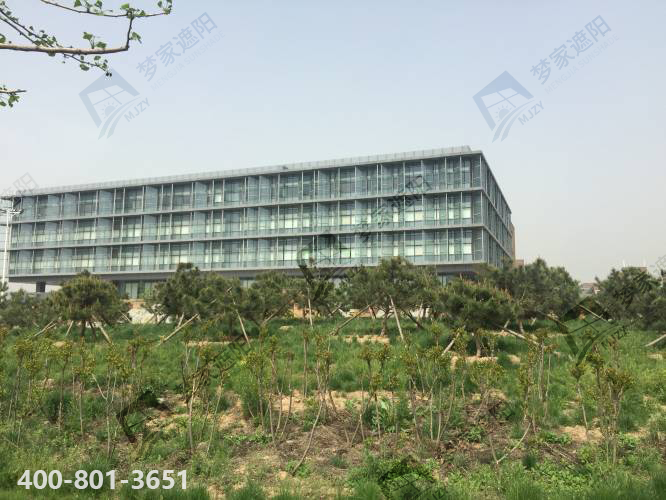 新鄉(xiāng)醫(yī)學(xué)院電動遮陽簾ps.png 新鄉(xiāng)醫(yī)學(xué)院電動遮陽簾ps.png