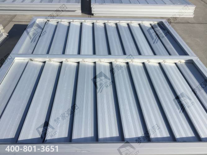 新鄉(xiāng)三全醫(yī)學(xué)院電動百葉.png 新鄉(xiāng)三全醫(yī)學(xué)院電動百葉.png