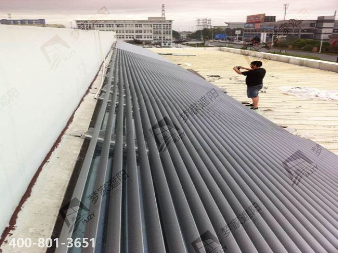 山西運(yùn)城市城市展覽館電動(dòng)遮陽(yáng)百葉1.png 山西運(yùn)城市城市展覽館電動(dòng)遮陽(yáng)百葉1.png