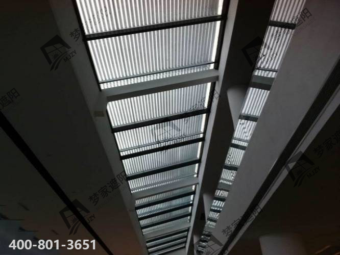 山西運(yùn)城市城市展覽館電動(dòng)遮陽(yáng)百葉.png 山西運(yùn)城市城市展覽館電動(dòng)遮陽(yáng)百葉.png